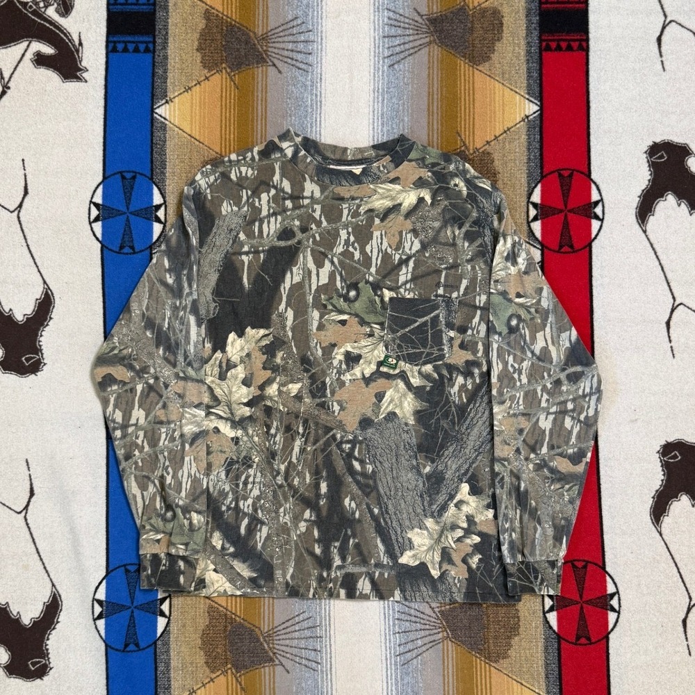 Vintage Mossy Oak Breakup Camo Long Sleeve Pocket T-Shirt Mens Large Made in USA
